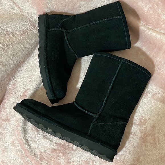 BearPaw Elle Short Suede Boots in Black size 8 - Picture 9 of 11